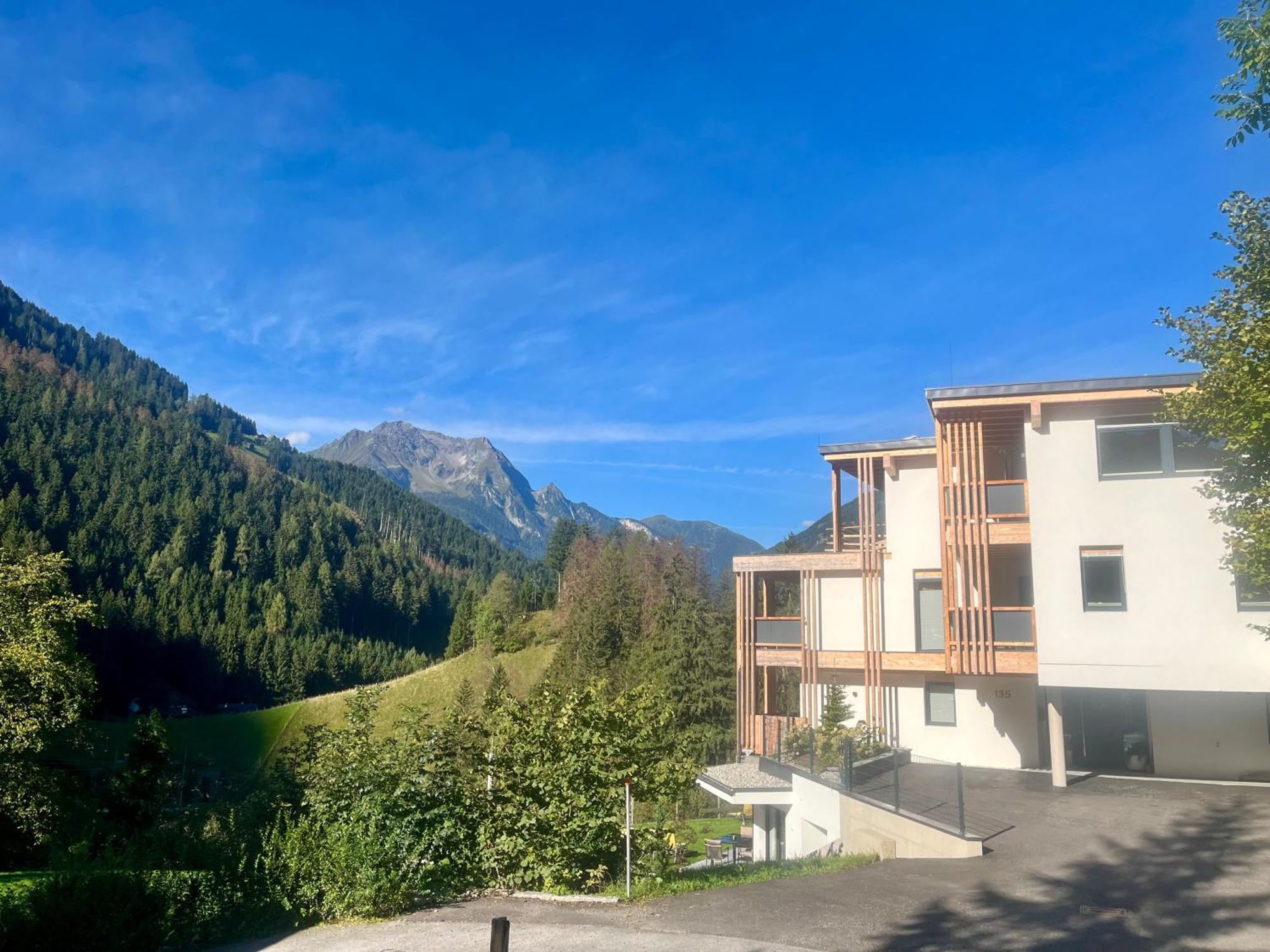 Natur Zeit - Alpine Garden Apartments Майерхофен Екстериор снимка
